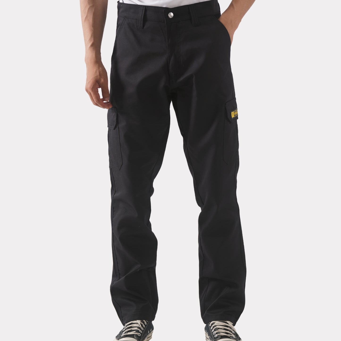 FORJA Cargo Trousers with six pockets in Black | FI-550